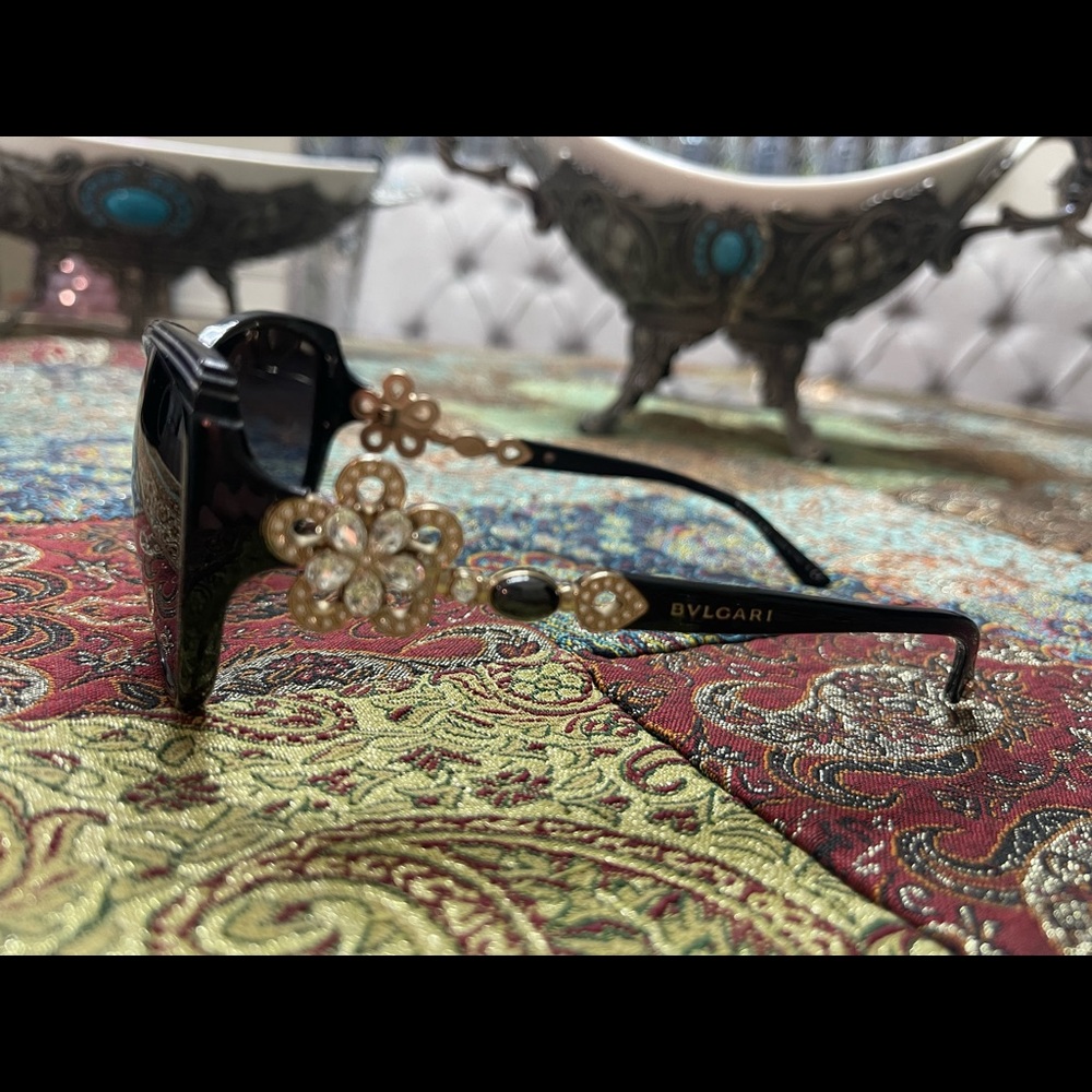 Bulgari sunglasses . - Picture 3 of 14